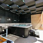 An & Lu With Rooftop Jacuzzi Appartement *