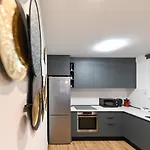 An & Lu With Rooftop Jacuzzi Appartement Zadar