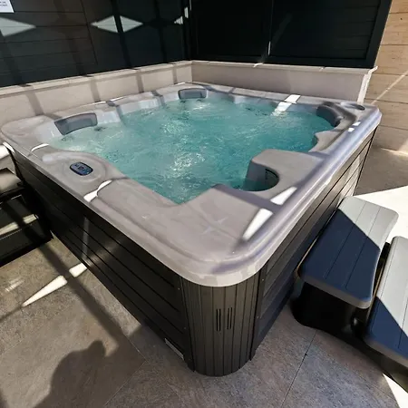 Lejlighed An & Lu With Rooftop Jacuzzi *