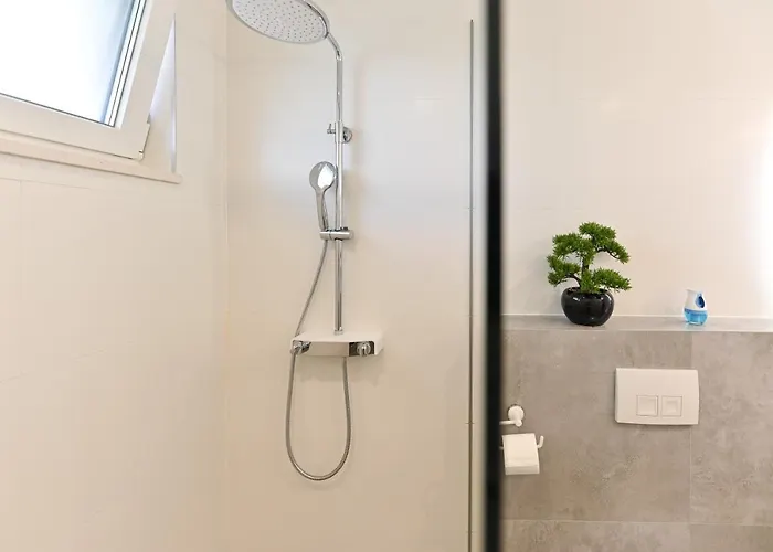 An & Lu With Rooftop Jacuzzi Zadar