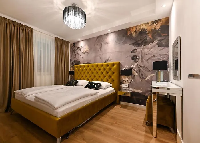 An & Lu With Rooftop Jacuzzi Apartamento Zadar