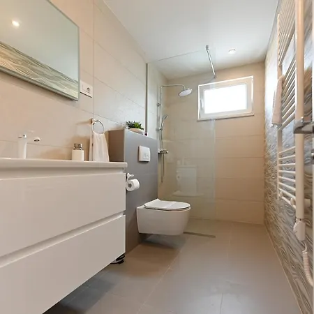 Апартаменты An & Lu With Rooftop Jacuzzi *