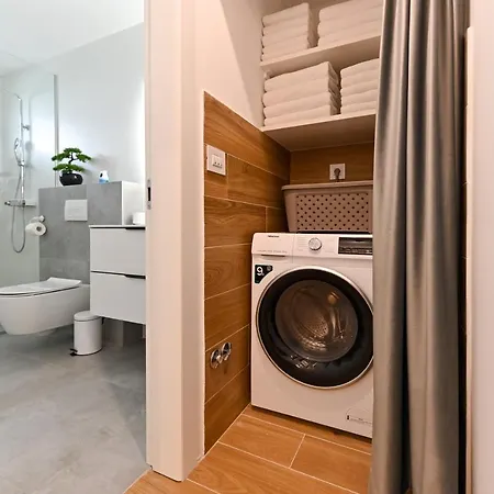 Апартаменты An & Lu With Rooftop Jacuzzi Задар