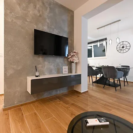 Appartement An & Lu With Rooftop Jacuzzi Zadar