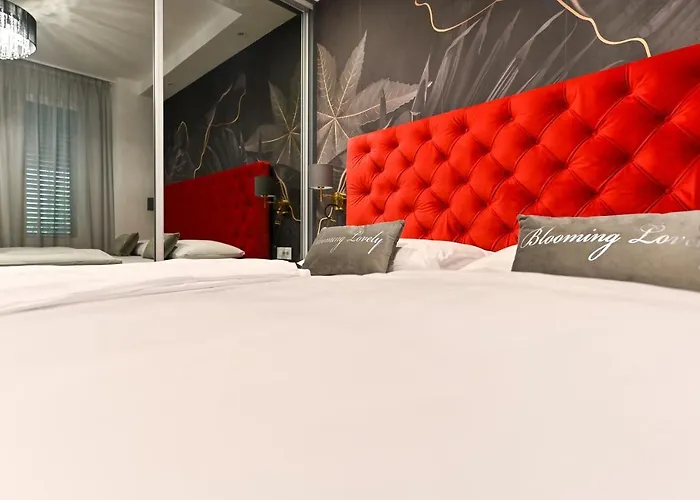 An & Lu With Rooftop Jacuzzi