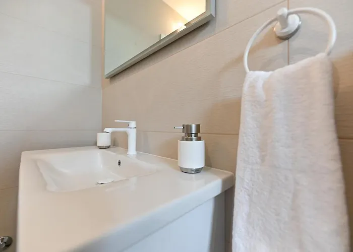 Apartman An & Lu With Rooftop Jacuzzi Zára