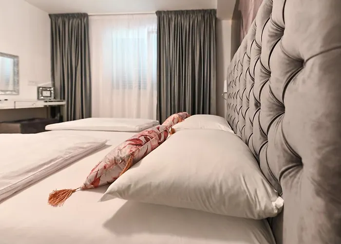 An & Lu With Rooftop Jacuzzi