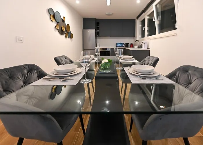 Apartman An & Lu With Rooftop Jacuzzi *