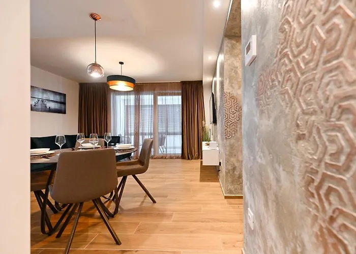 An & Lu With Rooftop Jacuzzi Apartmán *